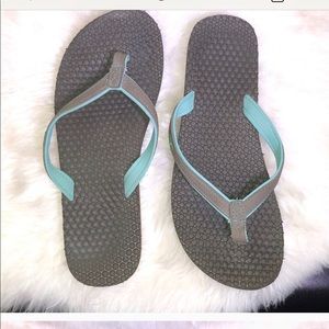 ISO these sanuk flip flops